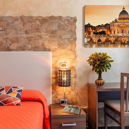 Alis Laura Guest House - 150M From Piazza Bologna Metro And 10 Minutes From The Colosseum Экстерьер фото