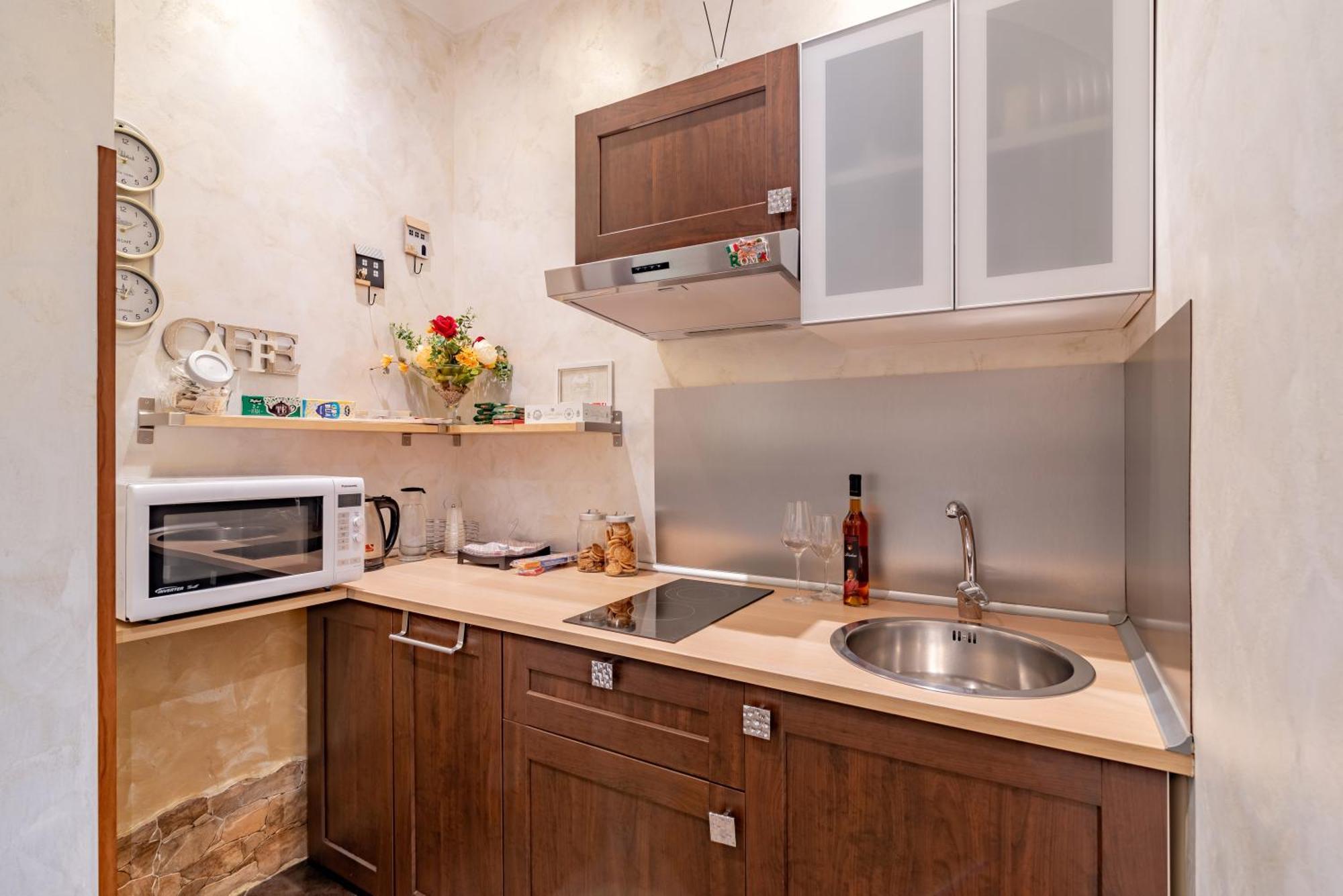 Alis Laura Guest House - 150M From Piazza Bologna Metro And 10 Minutes From The Colosseum Экстерьер фото